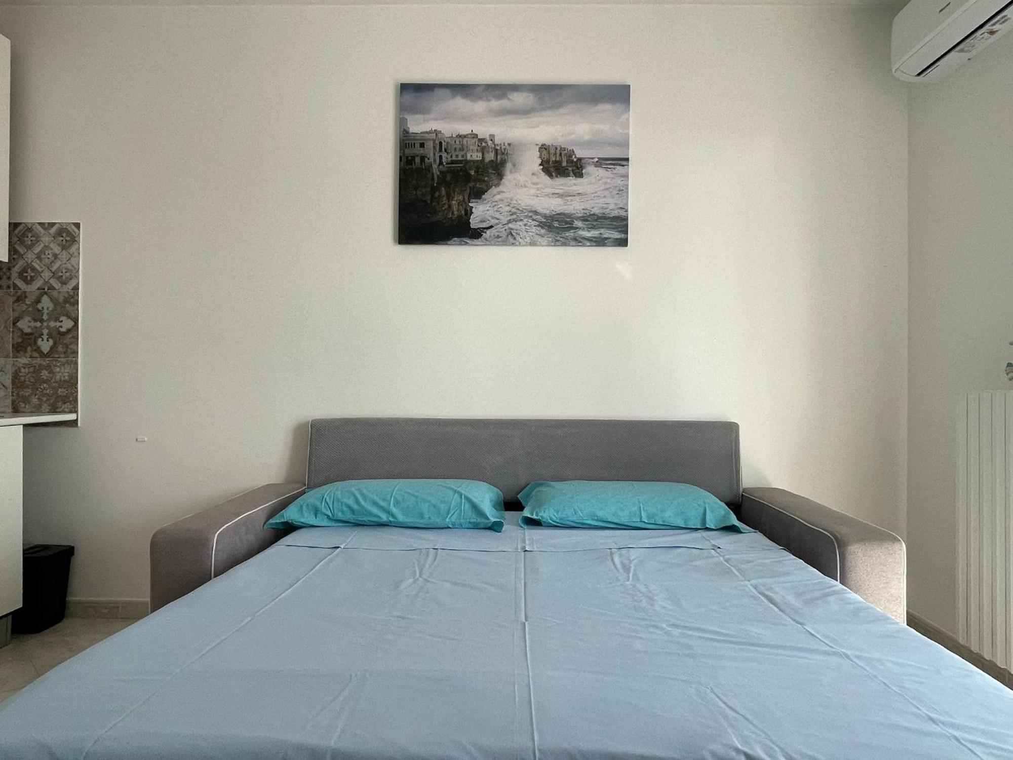 Wanderlust House Hotel Bari Bagian luar foto